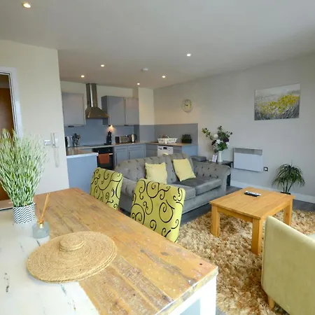 Cranbrook House Apartments - Near Ice Arena-2